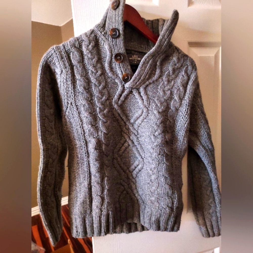 Women's Thick Gray Cable Knit Sweater